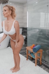 Savannah Bond Fuck In The Shower And The Bathroom Floor