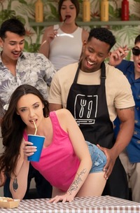 Catherine Knight Teases Chef Jesus In Public For Steamy Outdoor Food Court Action