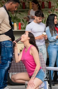 Catherine Knight Teases Chef Jesus In Public For Steamy Outdoor Food Court Action