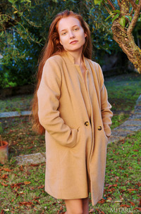 Lola Jolie Ensuring You Appreciate Every Detail Of Her Lovely Small Breasts