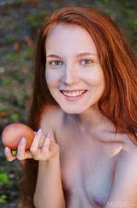 Lola Jolie Ensuring You Appreciate Every Detail Of Her Lovely Small Breasts