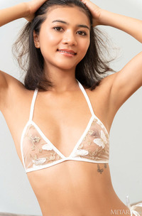 Yori Exposing Her Perky Breasts And Plump-lipped Pussy