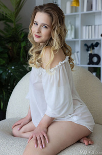 Neu Ling Voluptuous Beauty’s Sheer White Shirt Skims Over Her Lovely Big Breasts