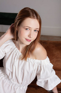 Lila Rose Naked And Parting Her Porcelain-pale Thighs Flirtatiously