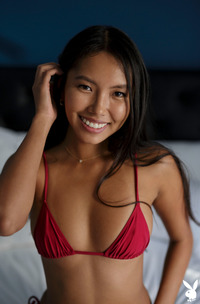 Vivian Stunningly Beautiful Model Teases In Hotel Room