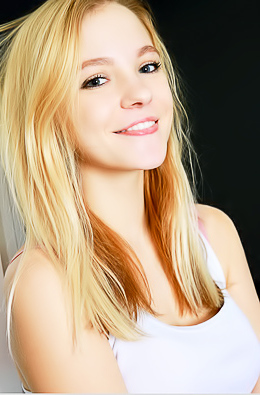 Lovely Teen Mia Chance