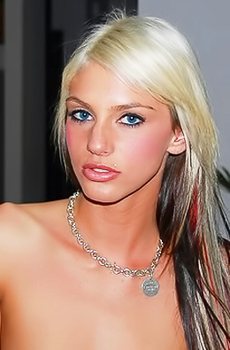 Sexy Blonde 18 Year Old Gets Licked And Fucked On