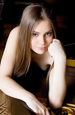 Hottie with hairy pussy teases clit on chair