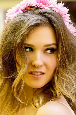 Teasing her pierced pussy