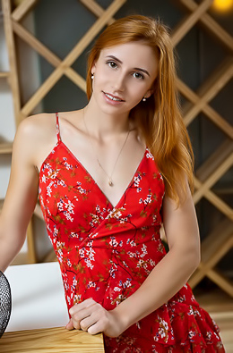 Siiri Baring Her Shaved Pussy And Sexy Ass