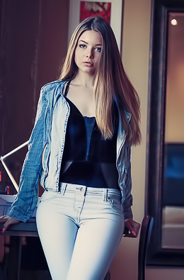 Lana Lea Has Beauty In The Jeans