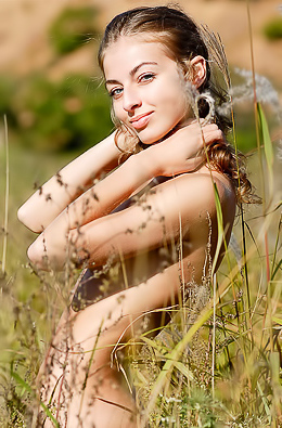 Sasha Passage outdoor posing naked