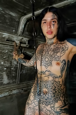 Very heavily tattooed Katty Blue