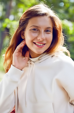 Belka Her Gorgeous Big Breasts Jiggling In The Sunshine