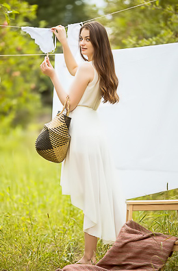 Shining Moon Sexy Free Spirit Can’t Resist The Urge To Go Naked Outdoors