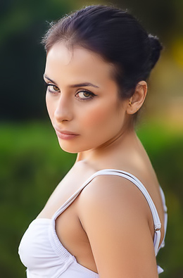 Maria Wars In Glossy Touch