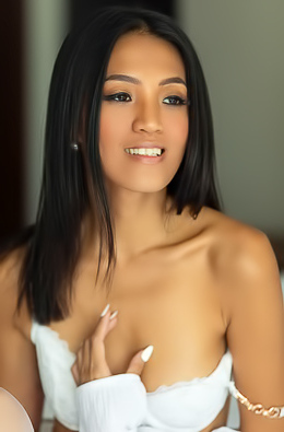 Donnabelle Revealing Her Perky Breasts And Peachy Booty