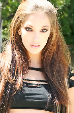 Jenna Haze Upskirt porn pic gallery