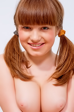 Nellysmongoose: The Allure of Youthful Energy