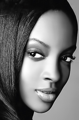 The Inimitable And Electrifying Models In B&W