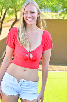 Jasmine In Milky Magic Masturbation