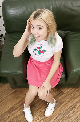 Carolina Monroe In Sweet