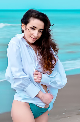 Lainet In Beach Holiday