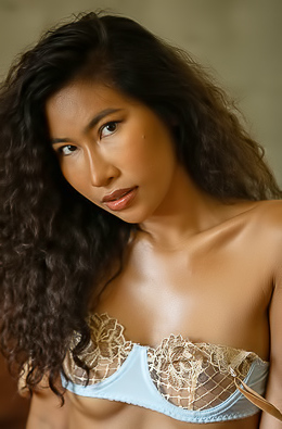 Niki Smiles As The Light And Shadow Play Over Her Gorgeous Body