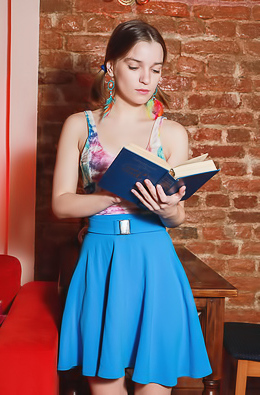 Stasia Bee porn pic gallery