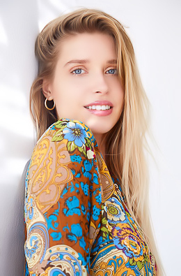 Freya Mayer In Soft Spell By Erro - Sensual Elegance