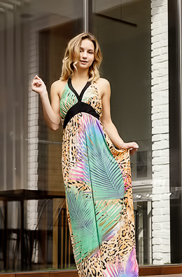 Melissa Baby Smiles Flirtatiously And Shows Shaved Pussy And Sexy Booty