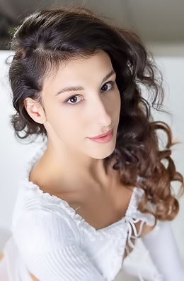 MetArt presents Luna Ortega - Presenting Luna Ortega 1