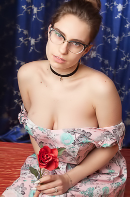 Liza Loo Flaunts Her Shaved Pussy And Large Breasts In Alluring Poses