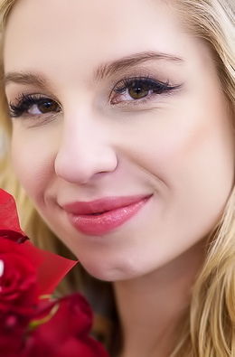 Morning Desire: Cheerleader Kait Sucks Dick Before Work