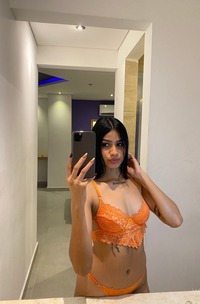 Sofia Shows Her Nude Beautiful Body